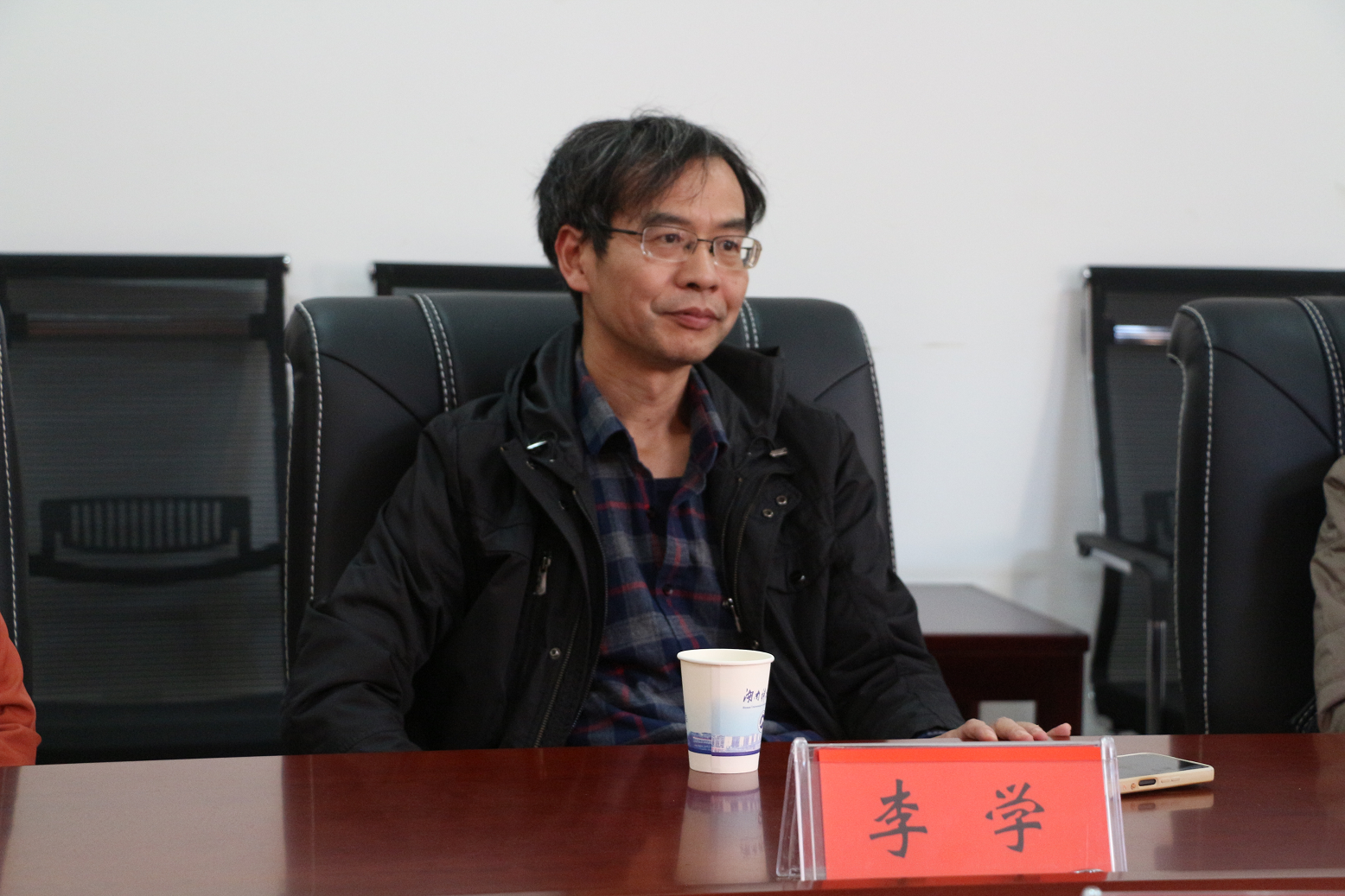 2e377a39b7c8450bbb81f6663074f90e.png 2e377a39b7c8450bbb81f6663074f90e.png