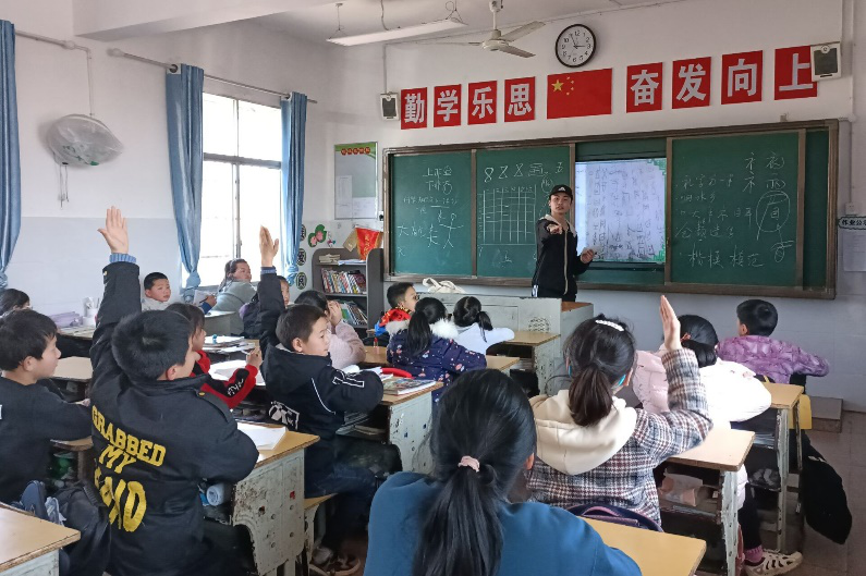 d6f7f69f6df34d25b4882fddbce13f40.png d6f7f69f6df34d25b4882fddbce13f40.png