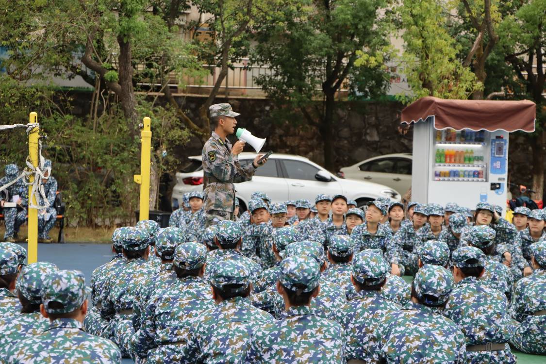 4b61dd4bfd174d22bec6d9d0f394d37b.jpg 4b61dd4bfd174d22bec6d9d0f394d37b.jpg