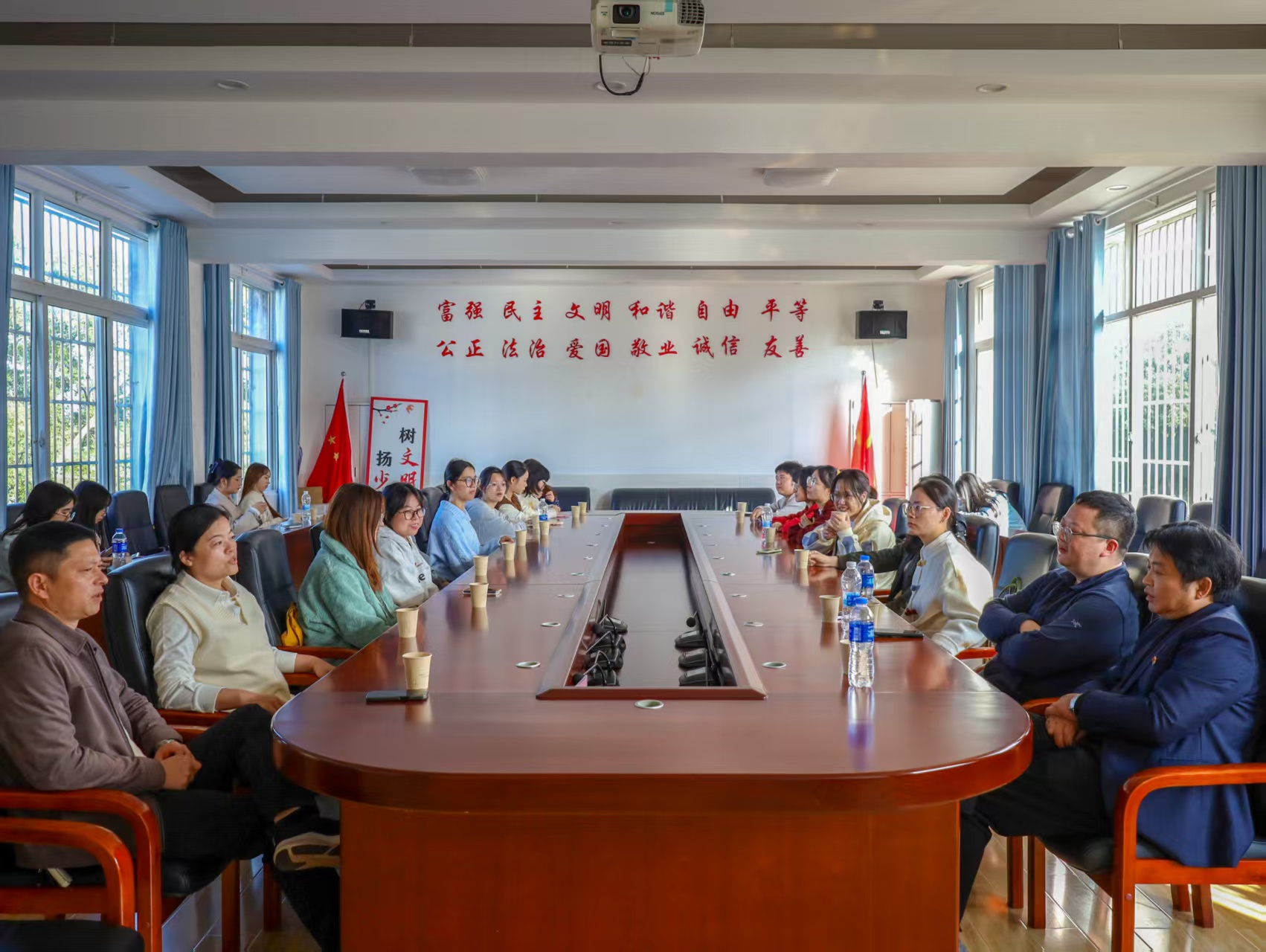 82eb8ca896fb4c55bf3eaf1553dcd2ed.jpg 82eb8ca896fb4c55bf3eaf1553dcd2ed.jpg